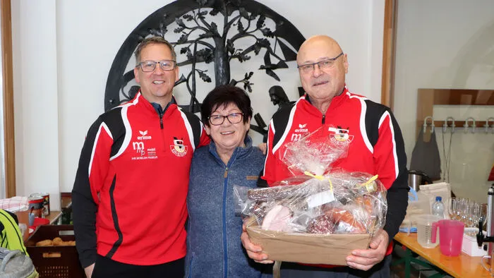 Am Foto von Links: Martin Wegscheider (Schriftführer), Ingrid Malle und Heinz Malle (Kassier).