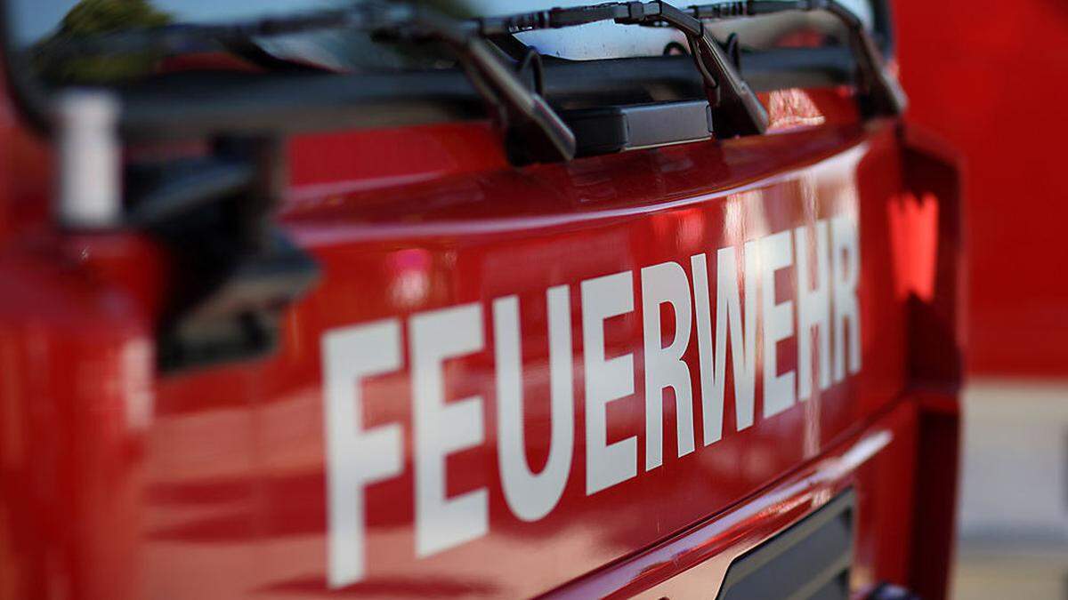 Drei Freiwillige Feuerwehren stoppten den Trafobrand