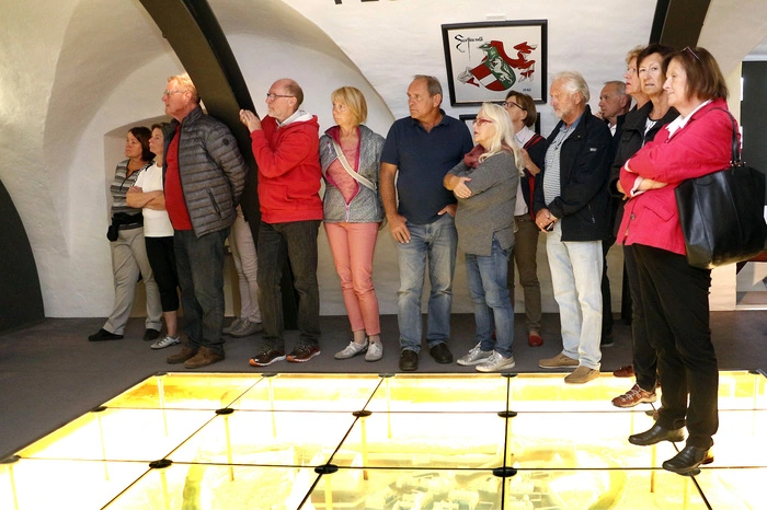Aktuell wurde der in 13 Stationen unterteilte Rundgang mit dem Festungsweg II...