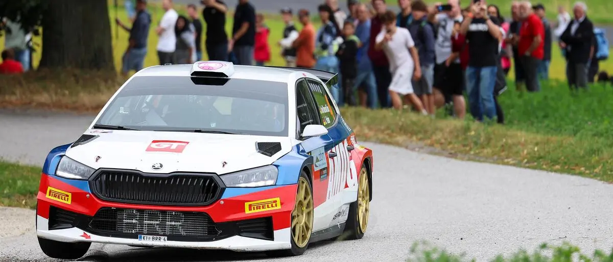 Albert von Thurn und Taxis und Jara Hain im Skoda