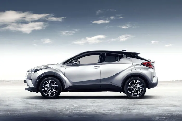 Bestückt mit der jüngsten Generation des hauseigenen Hybridantriebs sollen die CO2-Emissionen des C-HR bei 82 bis 90 g/km liegen.