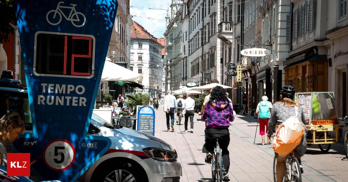Auch-Tafeln-werden-installiert-So-wird-das-Radfahrverbot-in-der-Grazer-Schmiedgasse-ab-Ostern-umgesetzt