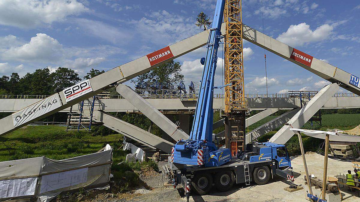 Klappbrücke bei der S 7 Fürstenfelder Schnellstraße 