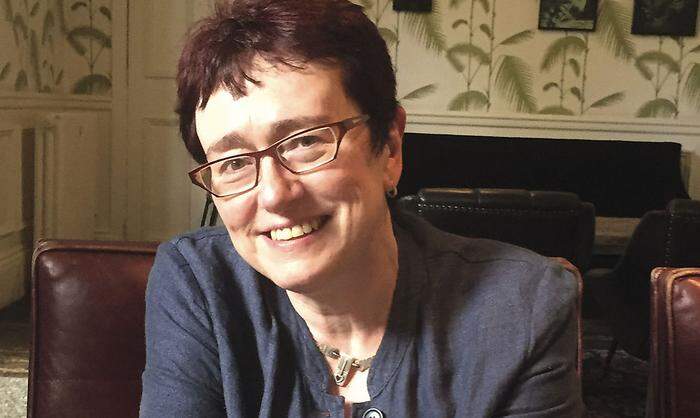 Linda Gask lebt mit ihrem zweiten Mann John und ihrer Katze in „halber Pension“ im Lake District in England