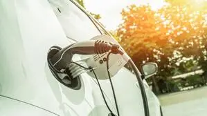 Diskussionsstoff rund um die E-Mobilität: Wer zu Hause oder in der Firma lädt, hat einen klaren Kostenvorteil