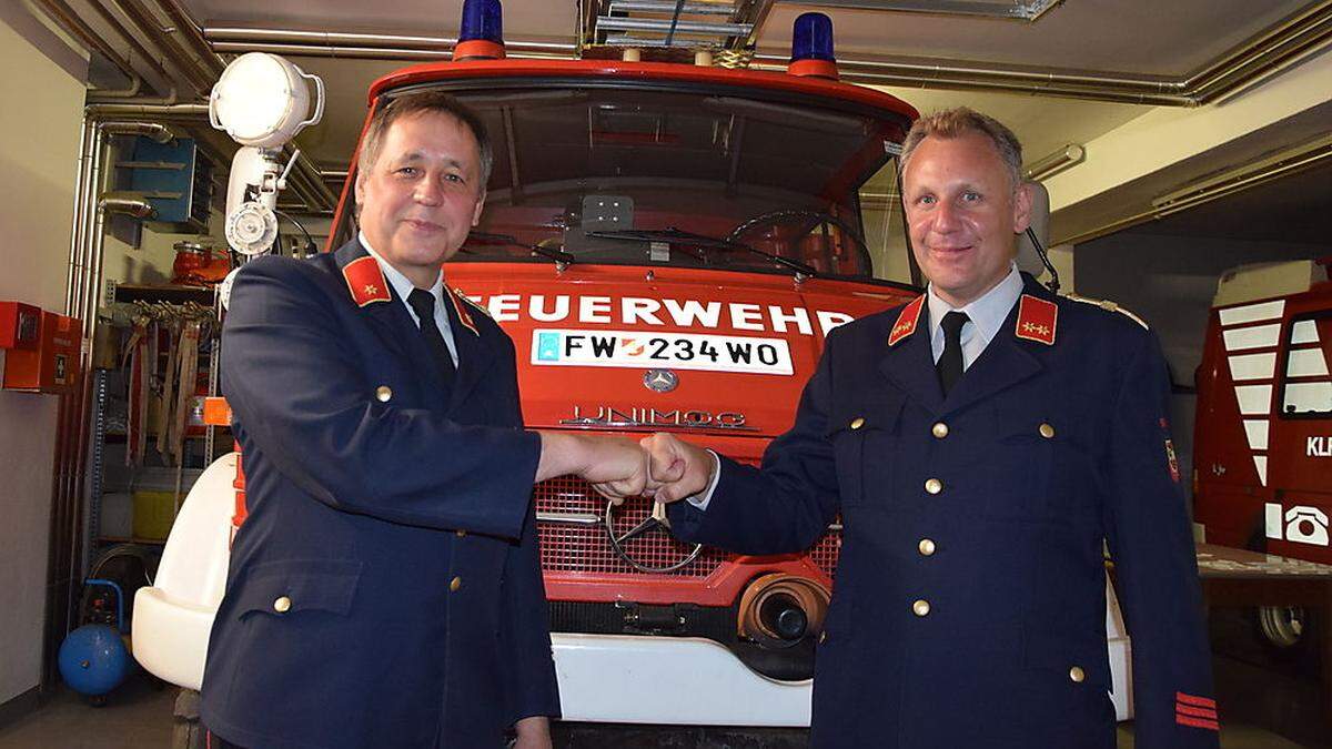 Führen die Freiwillige Feuerwehr Eitweg weiterhin an: Kommandant Markus Pucher und Stellvertreter Siegfried Mehringer (von rechts)