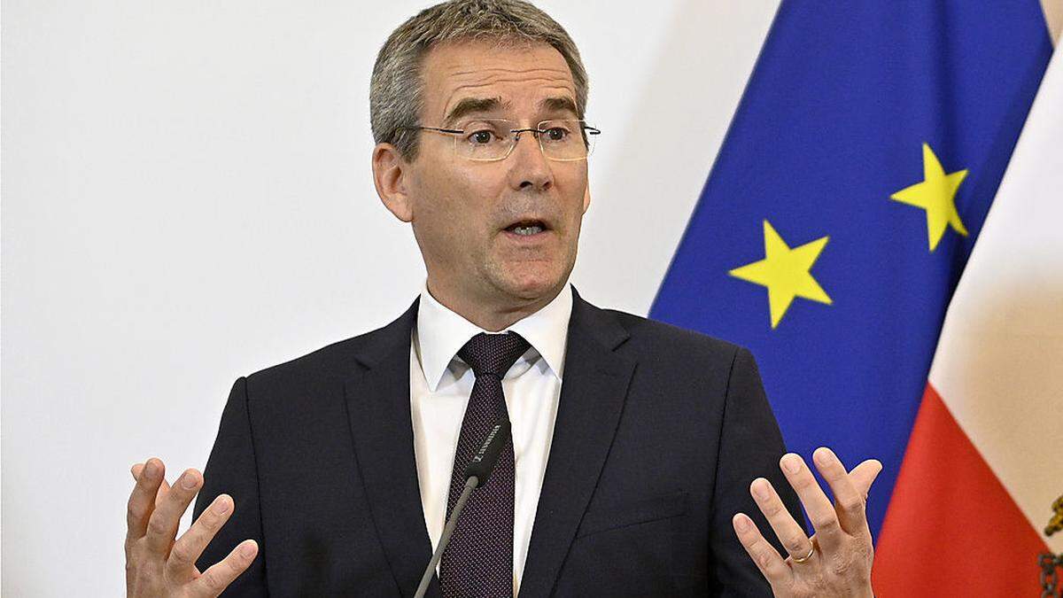 Finanzminister Hartwig Löger treibt in Österreich die Digitalsteuer voran