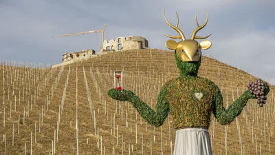 Die „Zeitgöttin“ von André Heller wird demnächst fertiggestellt