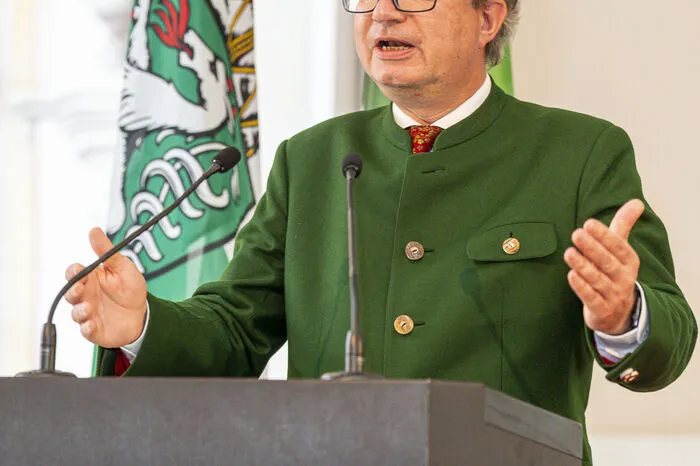 Landeshauptmann Christopher Drexler ehrte die Musiker.
