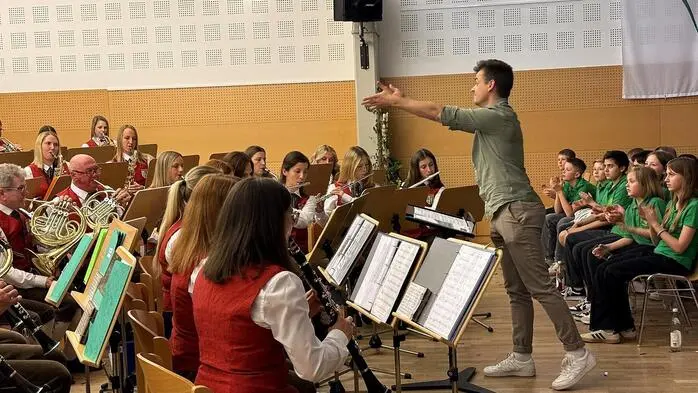 Das zweitägige Wunschkonzert des Musikvereines Söchau unter ihrem neuen Kapellmeister Wolfgang Loidl im Kultursaal und in der Übersbacher Mehrzweckhalle bot einen bunten instrumentalen Reigen in den Frühling. 