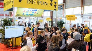 Die Teilnahme an Berufs- und Bildungsmessen ist eine wichtige Employer-Branding-Maßnahme, mit der Firmen und auch Bildungsanbieter erfolgreich Talente gewinnen können