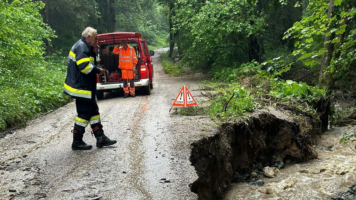 Der Tollinggrabenbach führte Hochwasser, als sich Freitagabend der Unfall ereignete