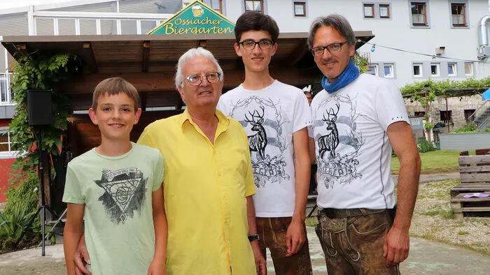 Die Familie Krappinger von Links: Elisa (12 Jahre), Manfred, Jakob (16 Jahre) und Gregor Krappinger.