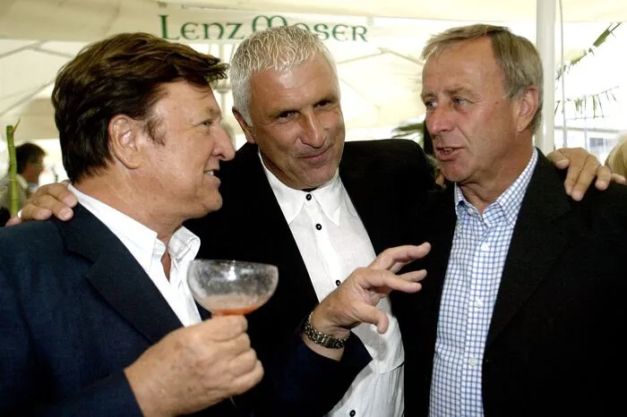 Mit Rapid (hier am Foto mit den Vereinsikonen Hans Krankl und Josef Hickersberger) gewann der am 19. Juni 1933 zur Welt gekommene Baric unter anderem drei Meister- und vier Cuptitel.