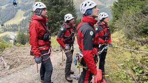20 Menschen wurden von den Bergrettern aus dem Sessellift gerettet