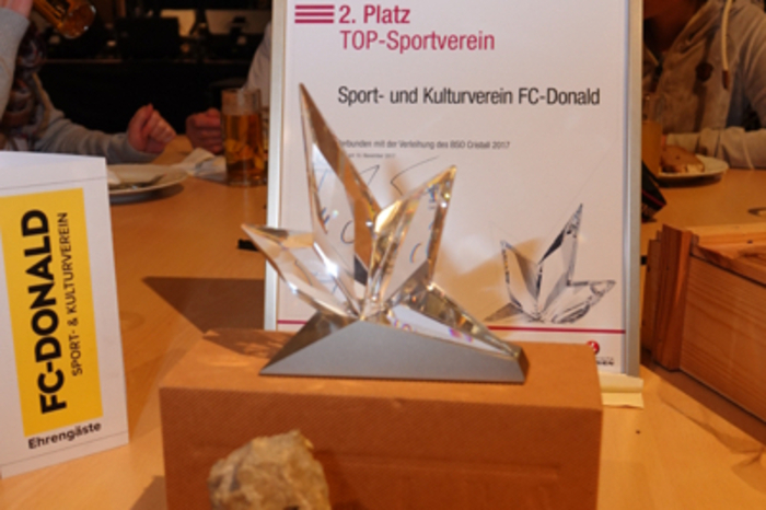 Vor kurzem gab es bei  der  "BSO cristall Gala 2017" eine hohe Auszeichnung als Zweitbester Sportverein Österreichs.