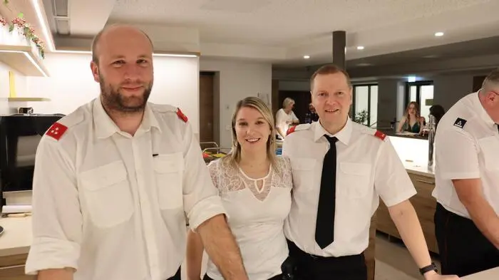 Ratten in Feierlaune: Am Samstag lud die Feuerwehr zum Ball ins örtliche Freizeitzentrum.