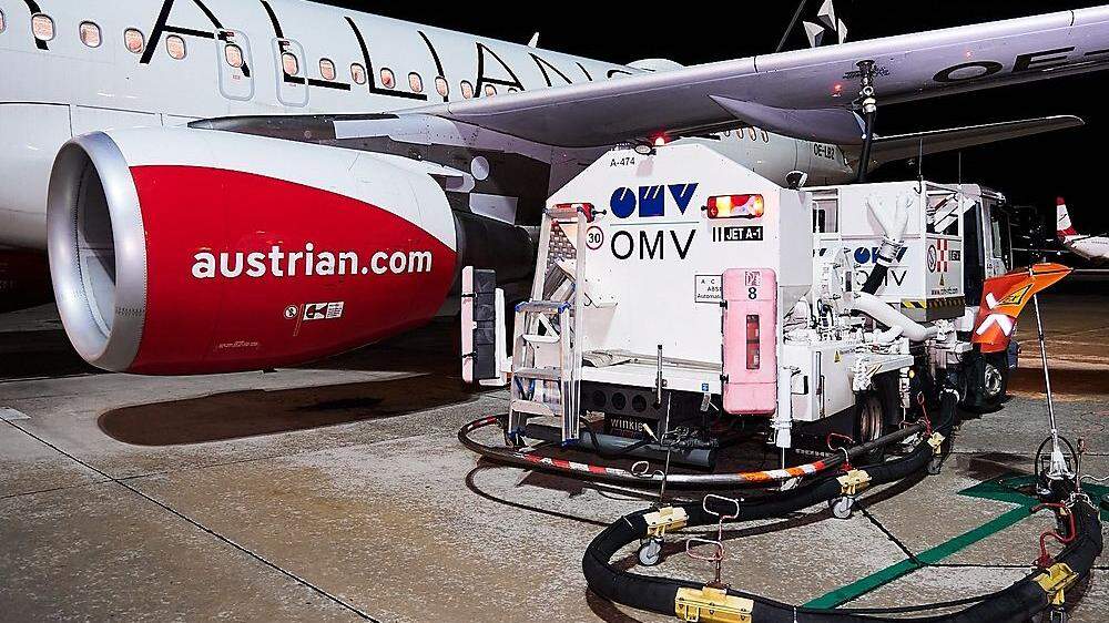 OMV und Austrian Airlines starten mit nachhaltigem Flugzeugtreibstoff durch