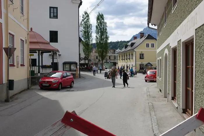 Am Wochenende wird der Dorfplatz für den Verkehr gesperrt