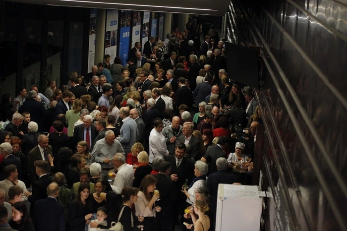 Das Konzert im Kunsthaus Weiz war ausverkauft - rund 600 Gäste fanden sich ein. Bereits die Generalprobe am Vorabend war mit knapp 500 Personen fast ausverkauft.