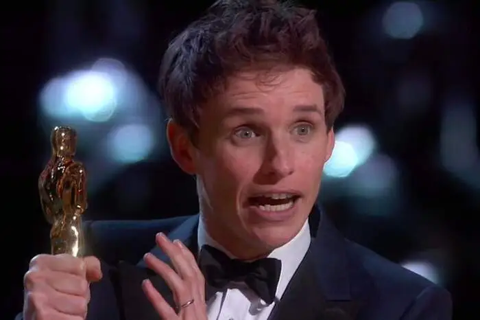 Eddie Redmayne durfte sich über die Auszeichnung als bester Hauptdarsteller im Film Die Entdeckung der Unendlichkeit freuen. (Geidorf Kunstkino, KIZ Royalkino)