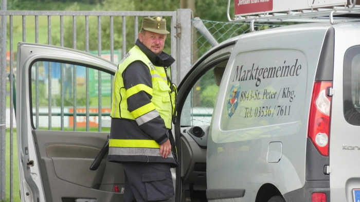 Gerhard Zirker koordiniert die Wasserversorgung in St. Peter am Kammersberg. In St. Peter wurde eine Trinkwasserleitung unterbrochen.