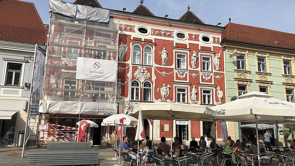 Das Leobener Hacklhaus ist derzeit zu einem Drittel eingerüstet