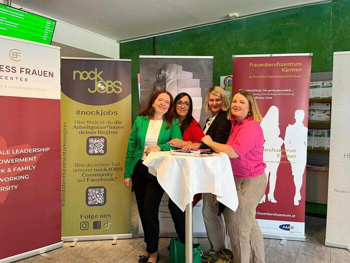 Das Organisationsteam, bestehend aus Karoline Supersperg, Martina D. Brunner, Ilona Tanos und Kerstin Faschauner, freut sich über das Interesse der Teilnehmerinnen