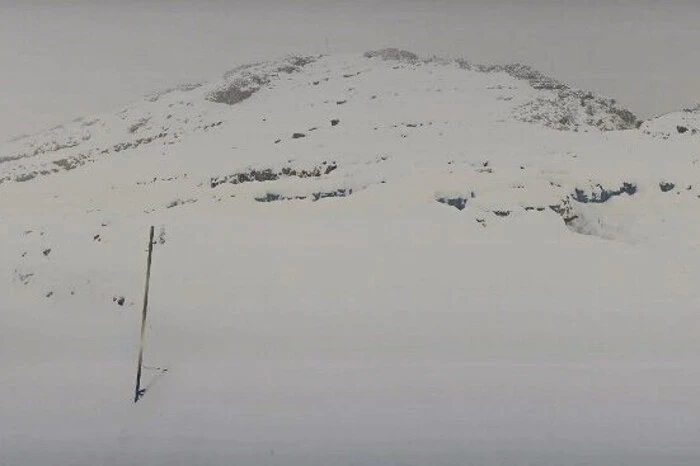 Viel Neuschnee am Loser.