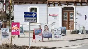 11.03.2025, Schladming, Steiermark, Österreich (Austria): Gemeinderatswahlen 2025 in der Steiermark, Wahlwerbung, Wahlplakate in Schladming.  
Fotocredit: Martin Huber