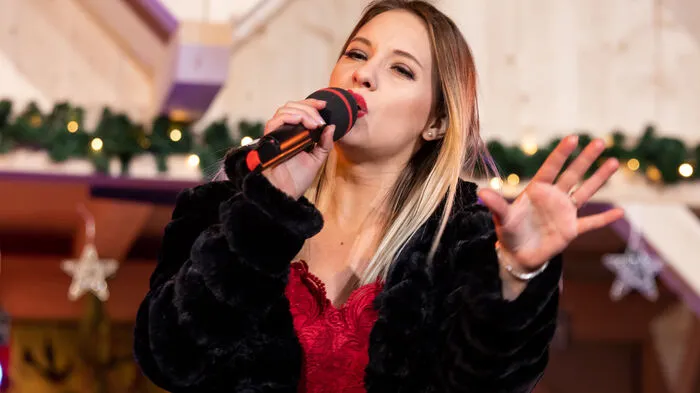 Die steirischen „Licht ins Dunkel“-Sendungen wurden erstmals über den Dächern von Graz beim Weihnachtsmarkt in den Schloßberg-Kasematten aufgezeichnet!