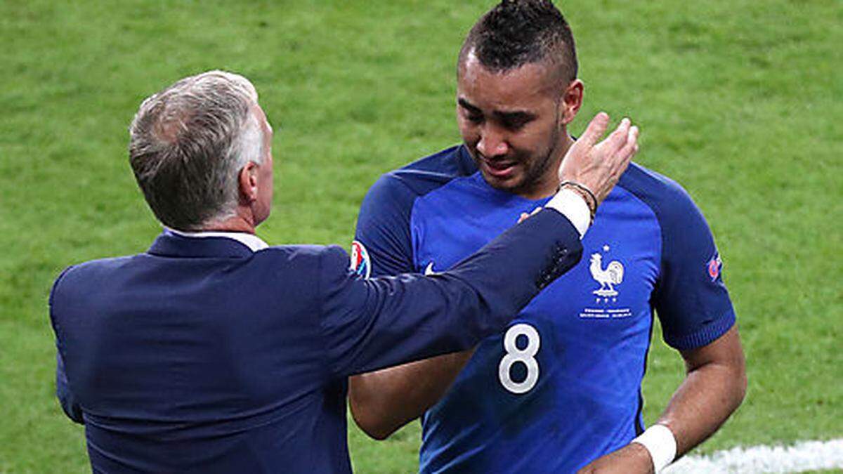 Deschamps beglückwünschte den weinenden Payet