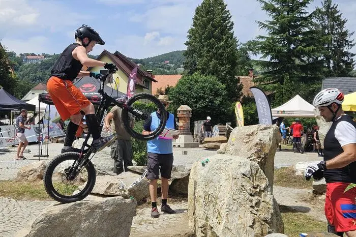 Veranstaltet wurde er vom Hartberger Biketrial Verein „Ananas Boys Trial Radlfoahn“.