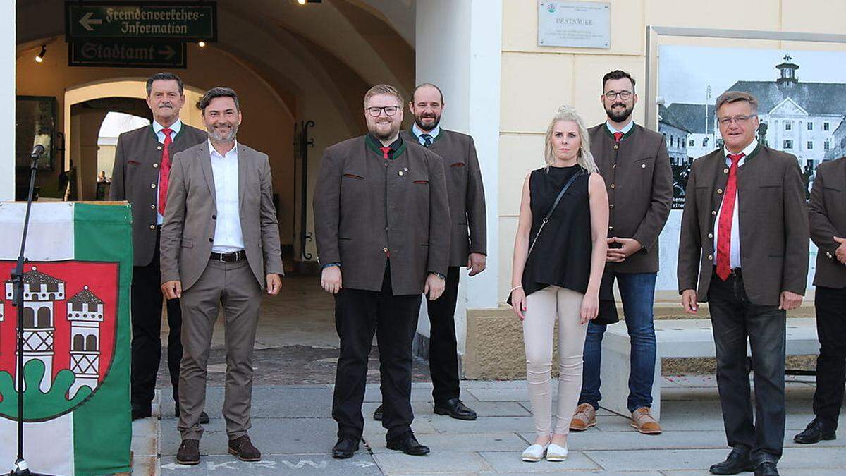 Markus Lakounigg, Lukas Joham, Nicole Malle und Karl Kräuter (vorne von links)