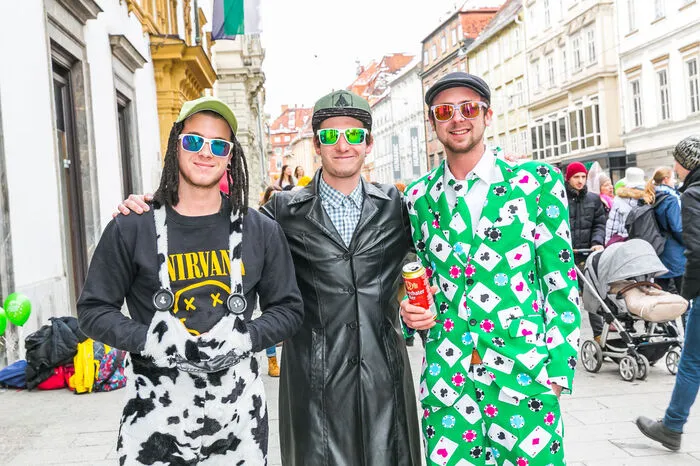 Tausende Faschingspopperln waren dabei!