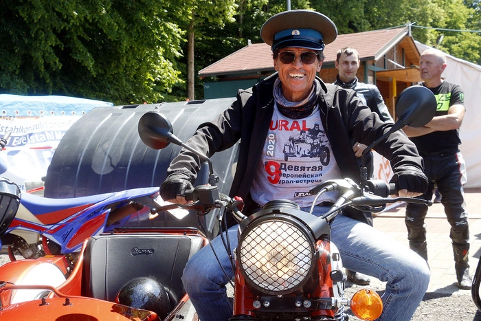 ...veranstaltete der Motorradverein Stonebreaker Stein sein erstes Motorradtreffen.
