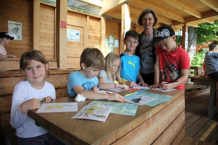 Rund 500 Schüler der sechs Naturpark-Schulen im Pöllauer Tal konnten spielerisch die Vielfalt der heimischen Ökosysteme erforschen.