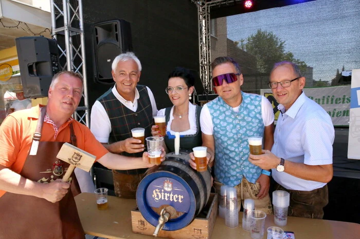 Die Stadtgemeinde hatte unter den Cheforganisatoren Vizebürgermeisterin Ines Hölbling (3. von links) und Gemeinderat Dieter Jeran (links) ein tolles Zweitagesfest auf die Beine gestellt. 