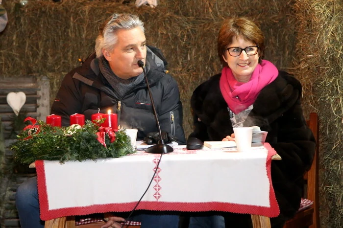 Übrigens: Krönender Abschluss des ersten Advent-Wochenendes in Pulst war die Lesung der beiden Kleine Zeitung-Chefredakteure Hubert Patterer und Antonia Gössinger... 