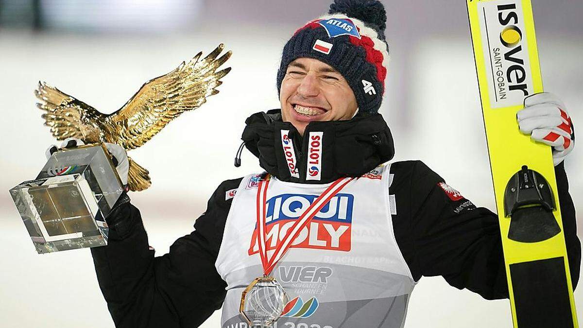 Der Pole Kamil Stoch jubelte vergangene Saison über seinen bereits dritten Tournee-Gesamtsieg