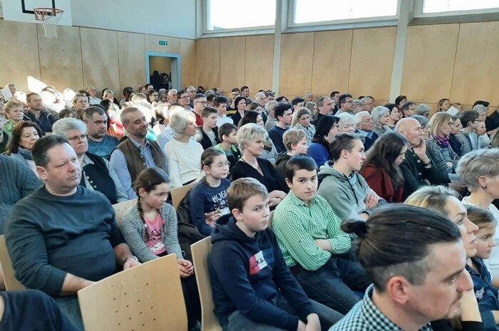 Direktor Wolfgang Fleischhacker begrüßte die Besucher.