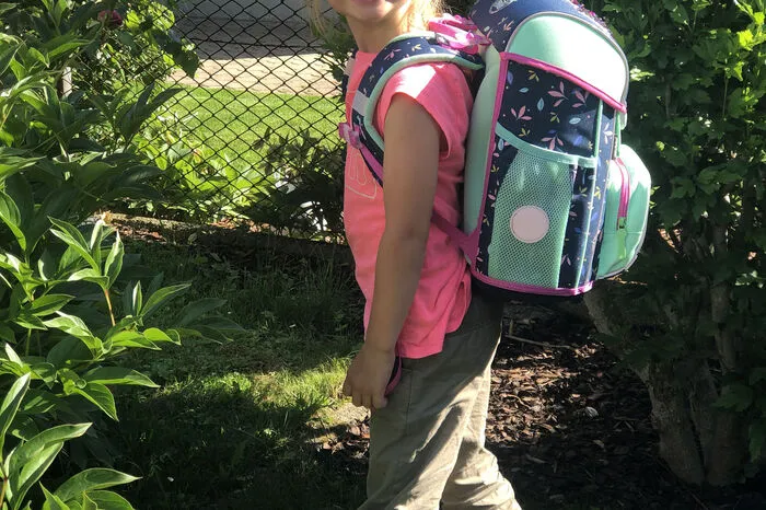 Charlotte hat an diesem Tag ihre Schultasche von der Oma bekommen. Sie wird die Volksschule Knittelfeld-Landschach besuchen. Hier können Sie Ihre Bilder hochladen!