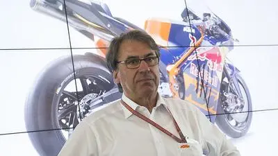 ABD0087_20160813 - SPIELBERG - ÖSTERREICH: KTM Boss Stefan Pierer anl. einer Pressekonferenz zur Präsenation des KTM RC16 MotoGP Projects am Samstag, 13. August 2016, in Spielberg. - FOTO: APA/ERWIN SCHERIAU