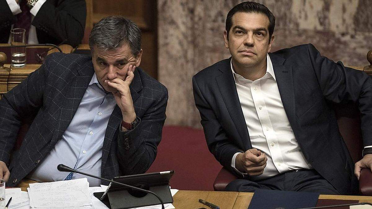 Griechenlands Finanzminister Eyclid Tsakalotos und der Premier Alexis Tsipras