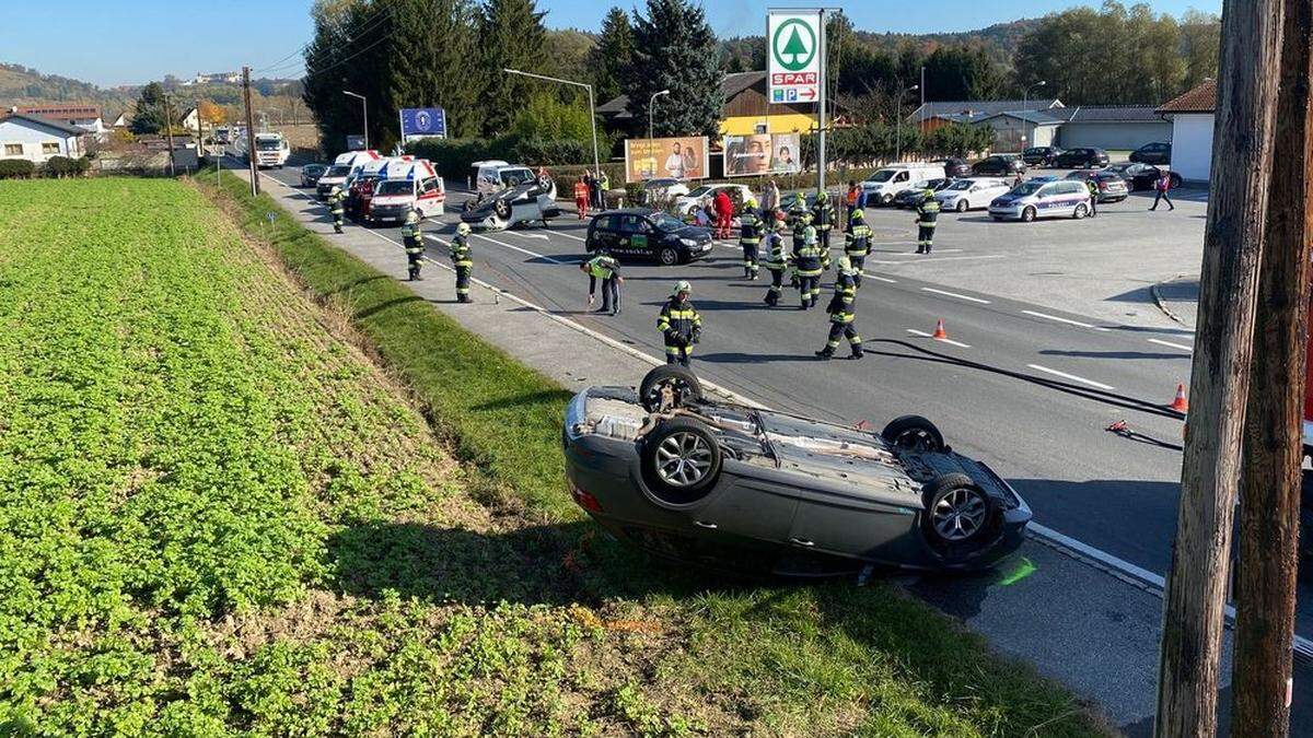 Drei Fahrzeuge waren in die Kollision involviert