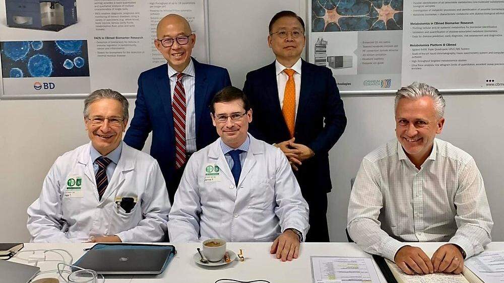 Partner: Thomas Pieber, Peter Schemmer, Robert Lobnig; hinten: Pierce Chow, (Chief Medical Officer, AvataMed), Young Yun (CEO, AvataMed)