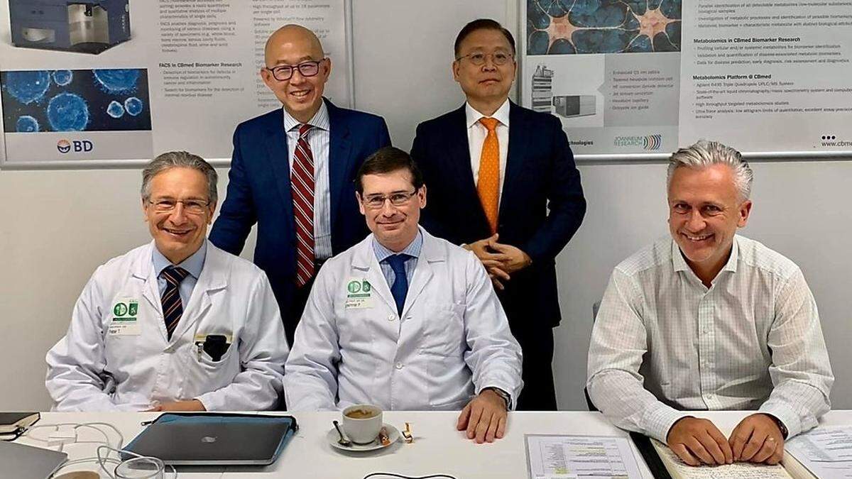 Partner: Thomas Pieber, Peter Schemmer, Robert Lobnig; hinten: Pierce Chow, (Chief Medical Officer, AvataMed), Young Yun (CEO, AvataMed)