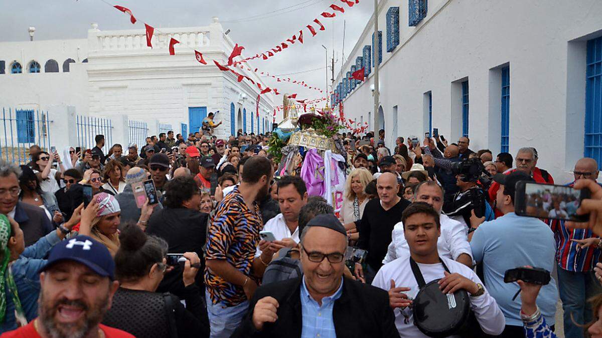 Tausende Pilger reisen jährlich auf die Insel Djerba