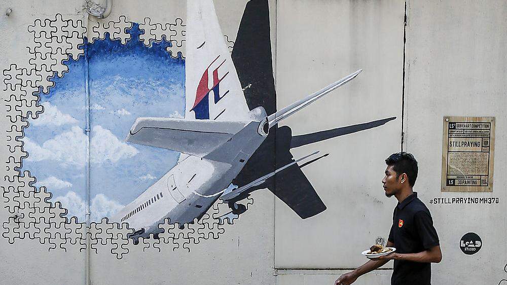 Gedenkbild für Flug MH 370, der  spurlos vom Radar verschwand