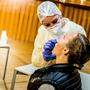 Die Antigen-Tests mit Nasen-Rachen-Abstrich werden in Graz an zwölf Standorten vorbereitet